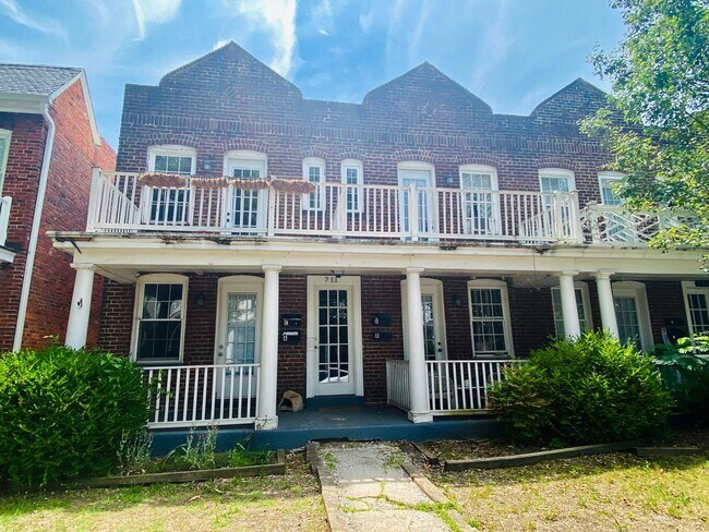 Building Photo - 711 Chimborazo Blvd
