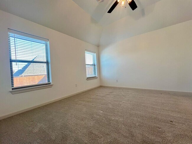 Building Photo - 9333 SW 42nd St