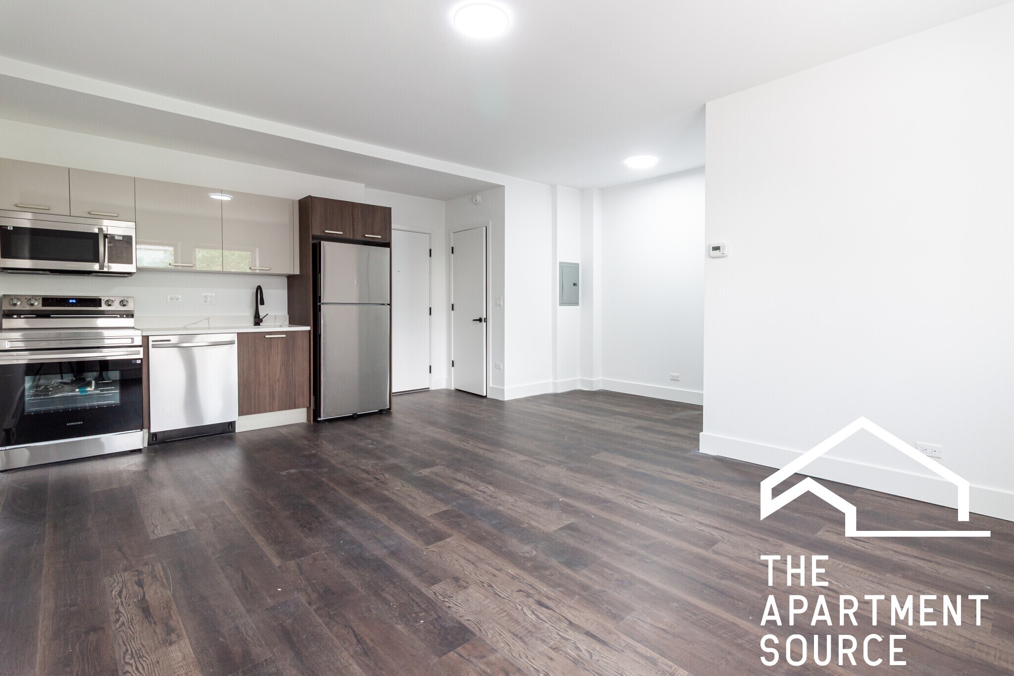 Building Photo - 5651 N Ashland Ave