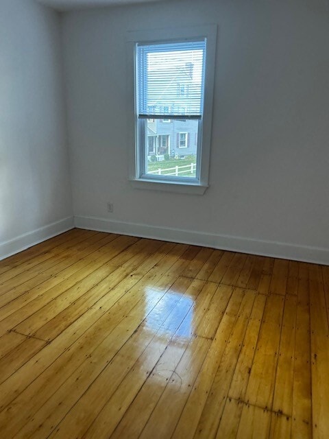 Building Photo - 60 Bancroft Park