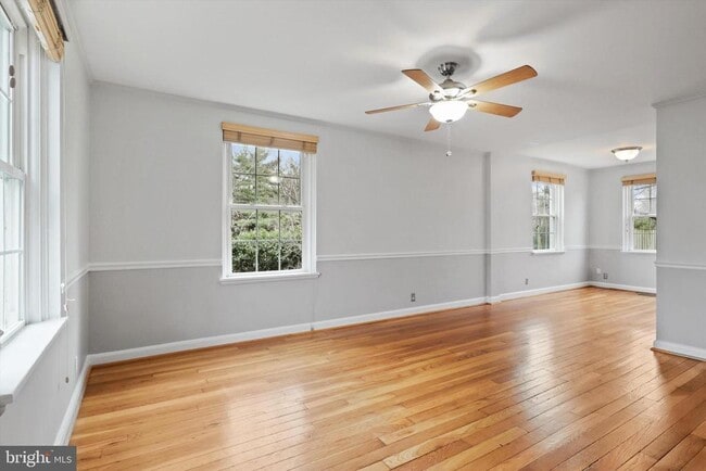 Building Photo - 3263 S Stafford St