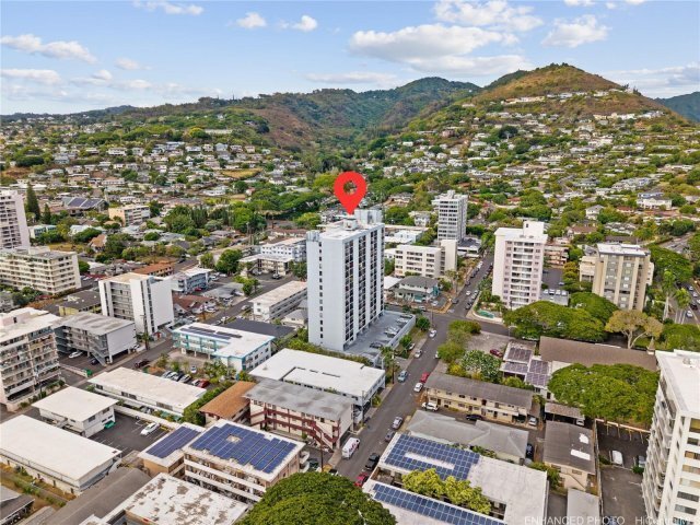 Building Photo - 1541 Dominis St