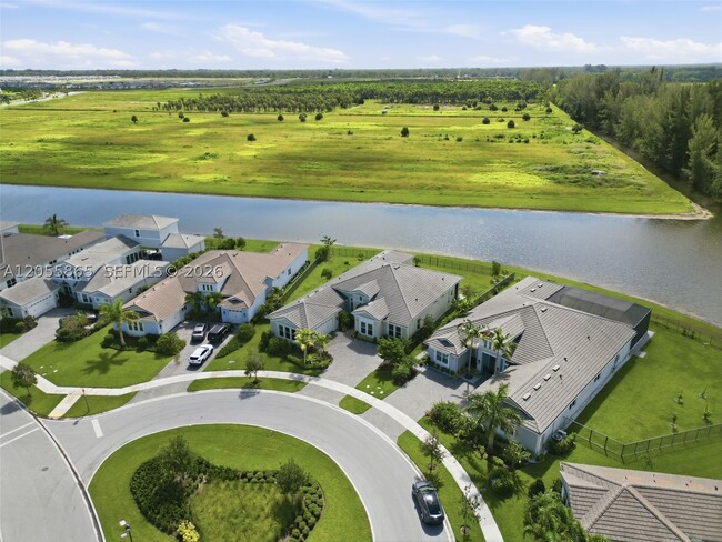 Building Photo - 4662 Estates Cir