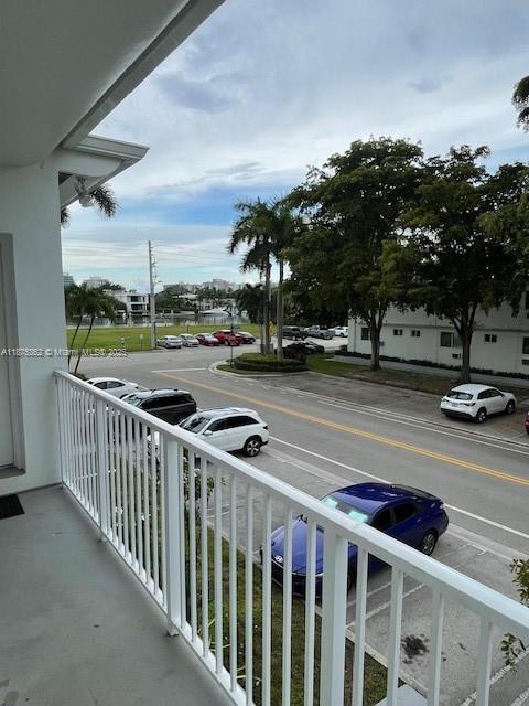Primary Photo - 9300 E Bay Harbor Dr