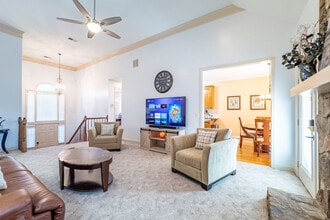 Building Photo - 530 Waterford Dr