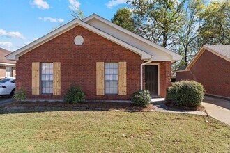 Building Photo - Spacious 3BR/2BA Home In Montgomery, AL