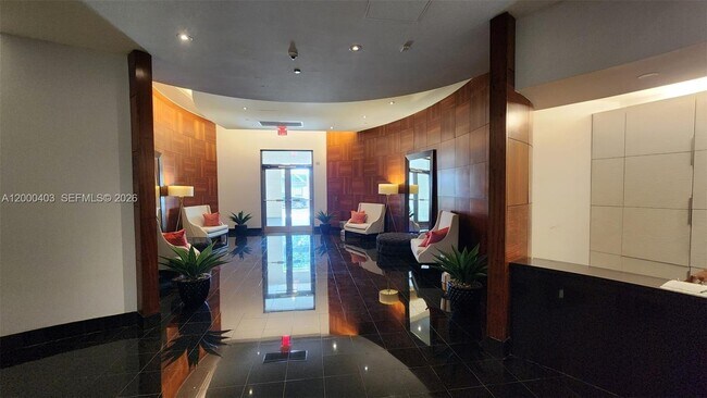 Building Photo - 3000 Coral Wy