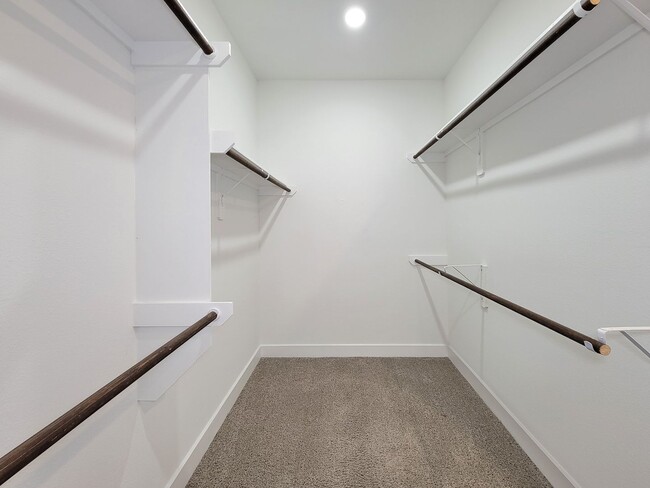 Building Photo - Very functional floor plan, has game room/home office, covered back patio on a big lot. Primary o...