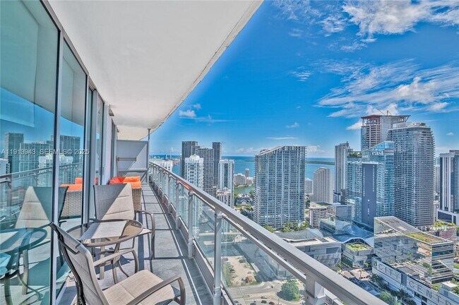 Building Photo - 92 SW 3rd St