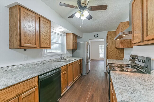 Building Photo - 12002 Palmcroft St