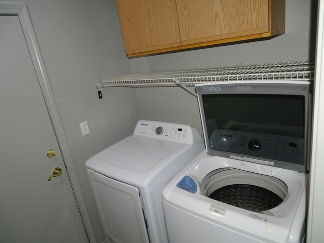 Building Photo - 3 Bedroom Single Story Northwest Vegas Home