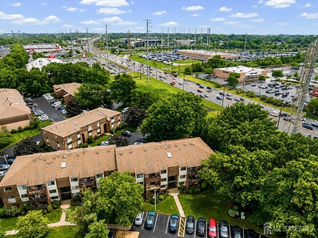 Building Photo - 201 Edison Glen Terrace