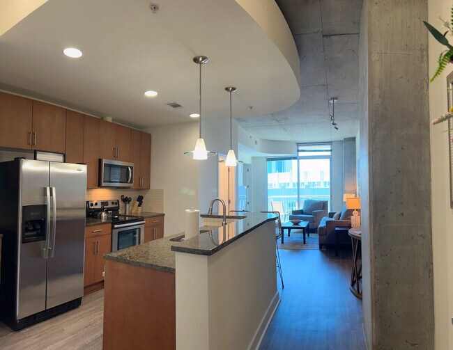 Building Photo - 300 S Church St