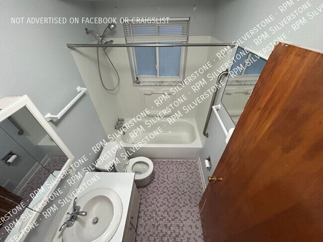 Building Photo - 248 Drahner-1