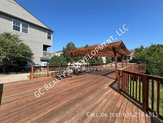 Building Photo - 1513 Bristol Ln