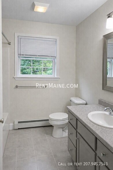 Building Photo - 1182 Ohio St