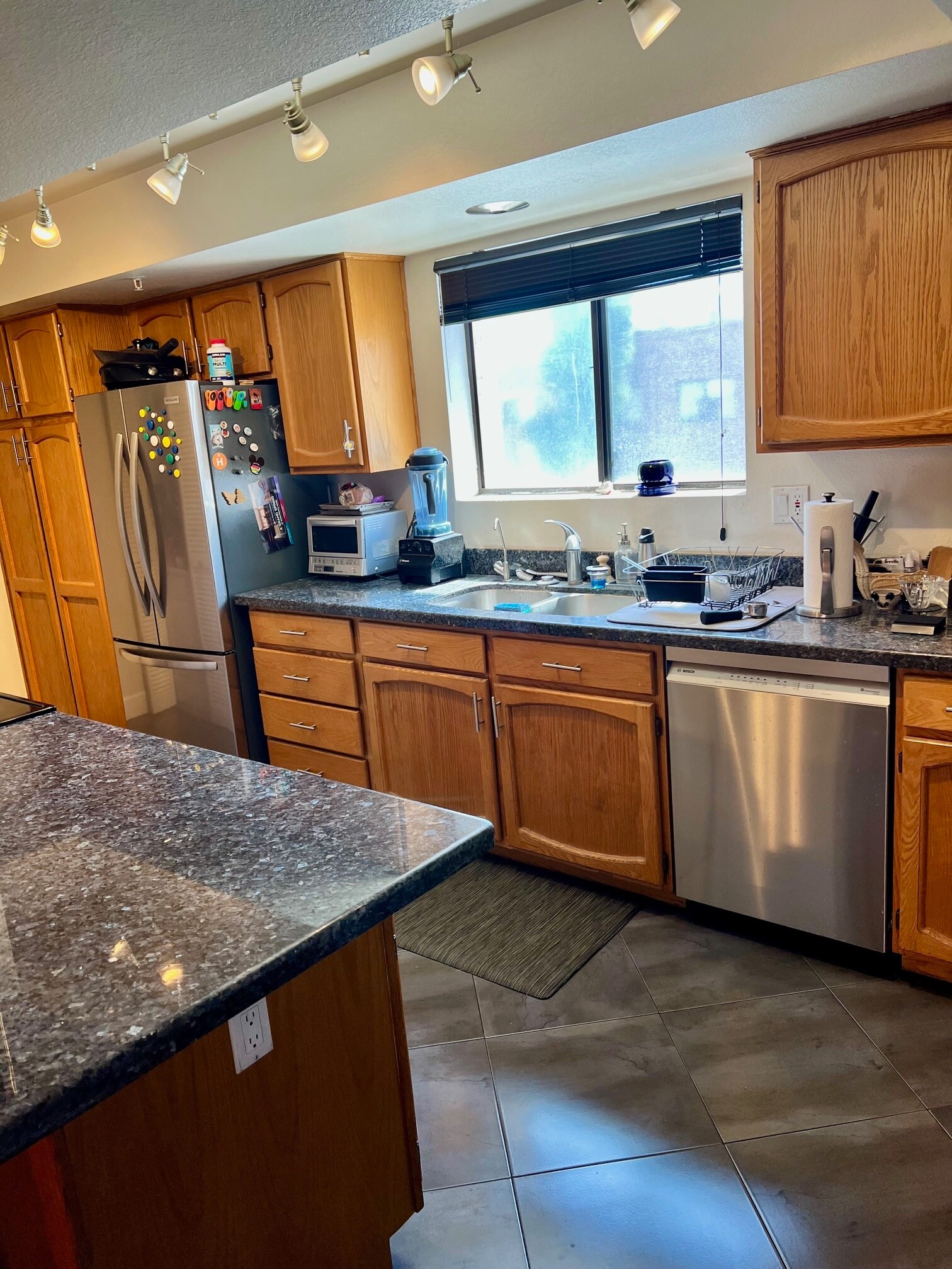 Kitchen - 3031 N Civic Center Plz