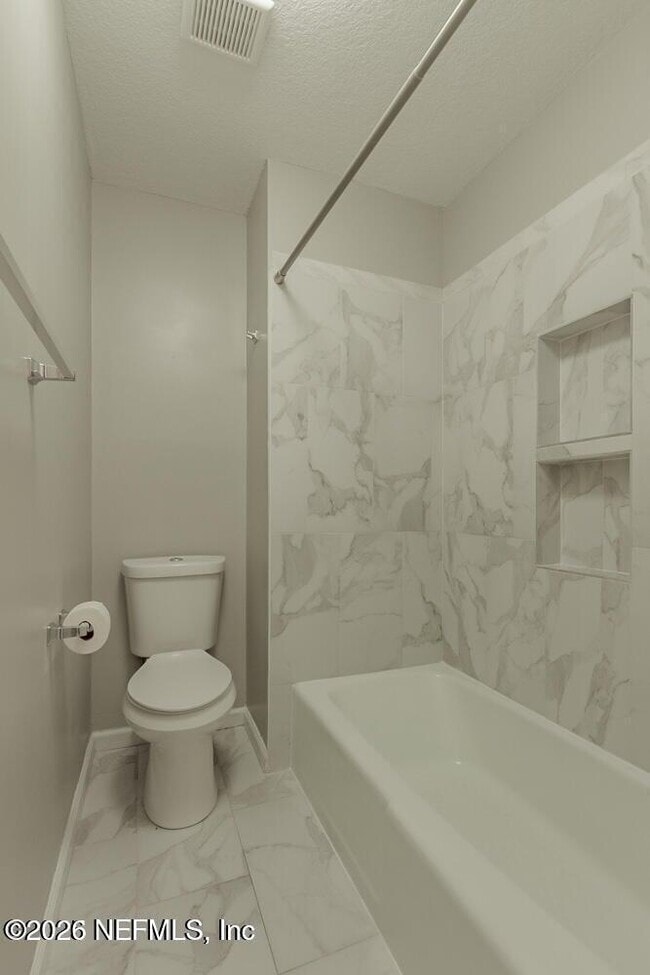 Building Photo - 360 14th Ave S