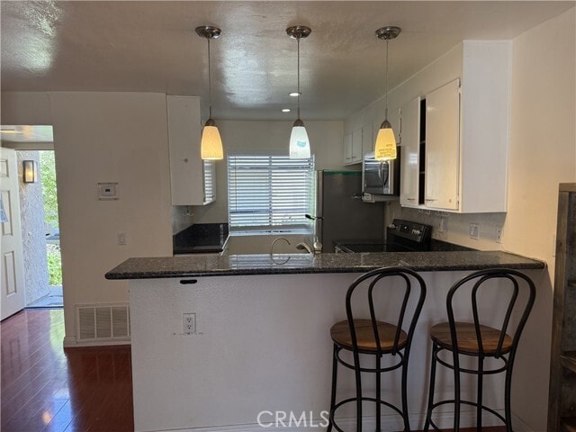 Building Photo - 157 Pineview