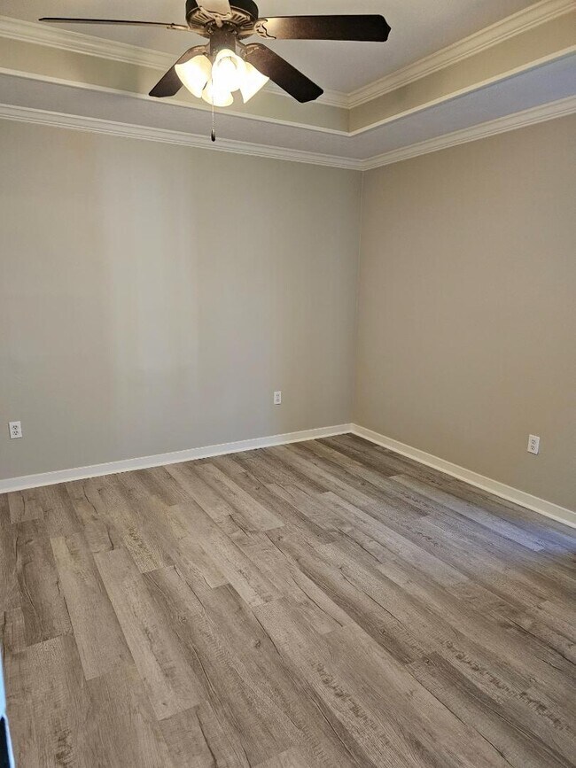 Building Photo - 119 Cedar Spring Cir