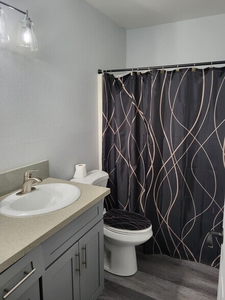 Building Photo - 8285 Cashmere Ct