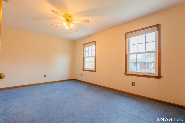 Building Photo - 9 Pleasant St