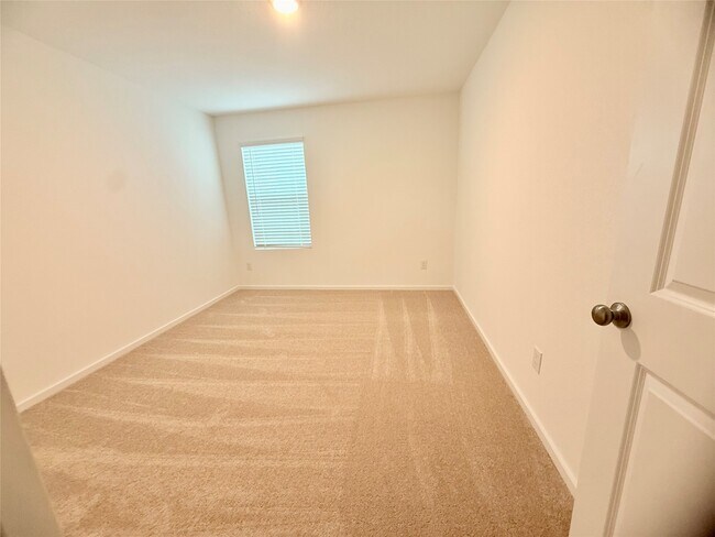 Building Photo - 24657 Monarch Forest Dr