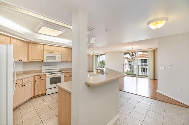 Building Photo - 801 Del Rio Way
