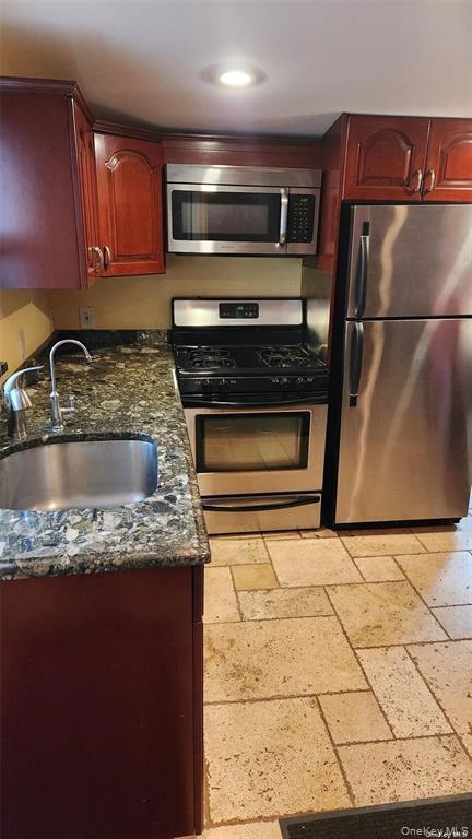 Building Photo - 8 Roswell Pl