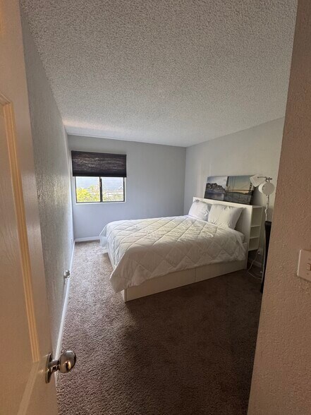 Building Photo - 2750 Plumas St
