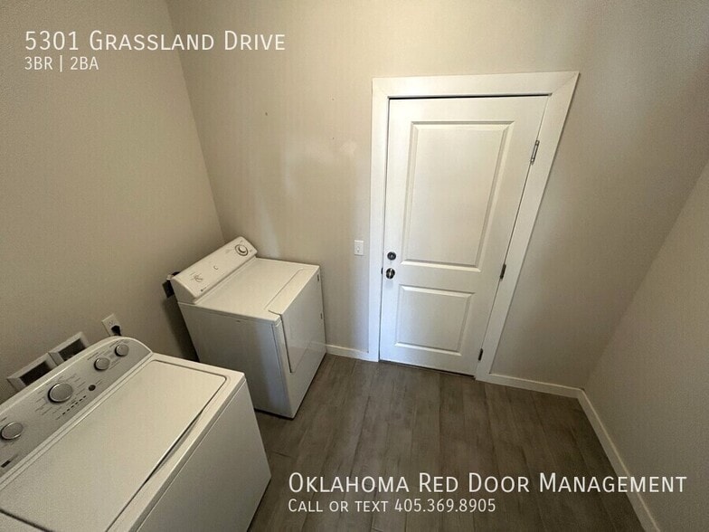 Building Photo - 5301 Grassland Dr