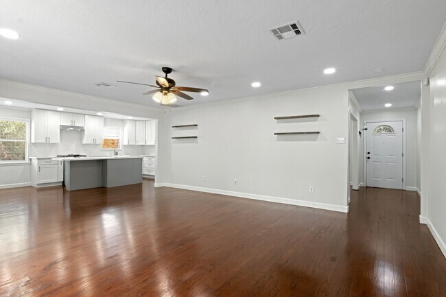 Building Photo - 5219 Cheena Dr