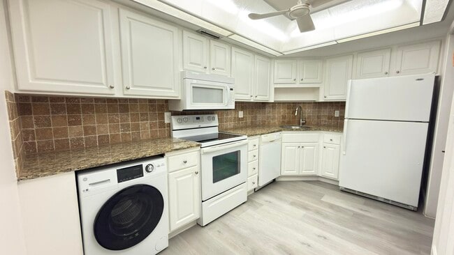 Building Photo - 2000 Presidential Way