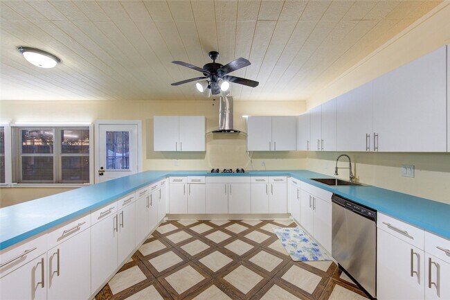 Building Photo - 11227 Dunstan Hill Dr