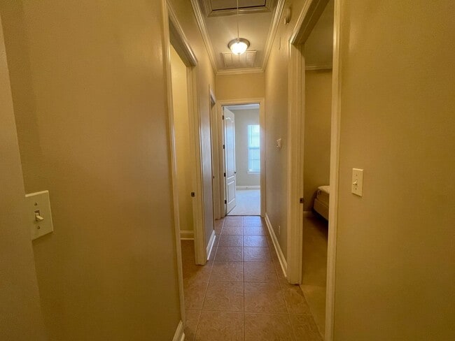 Building Photo - Beautiful Home In Upscale Provenance Commu...