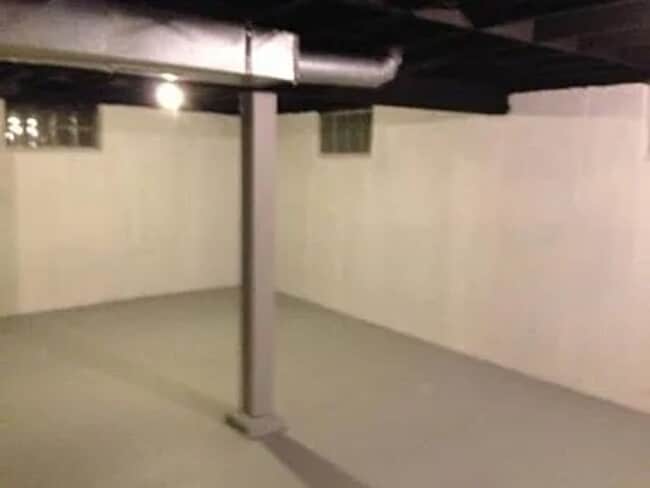 Building Photo - 3 bedroom/1 bath house on north side of Wa...