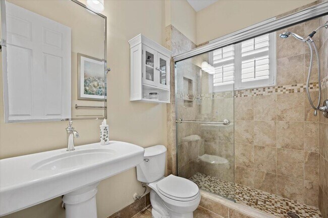 Building Photo - 4241 Wellington Shores Dr