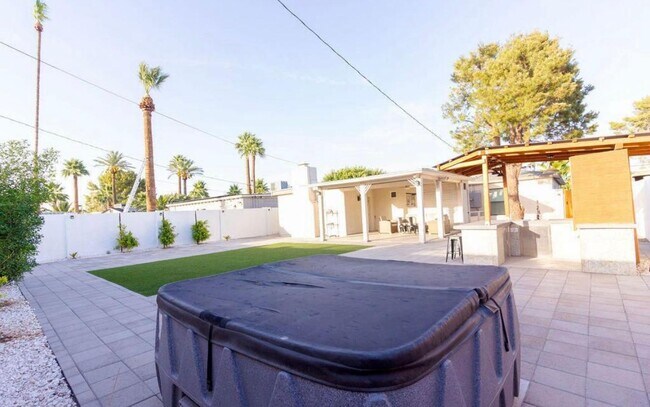 Building Photo - 4214 N 20th St