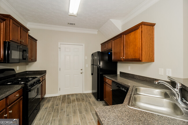 Building Photo - 7092 Littlebrook Way