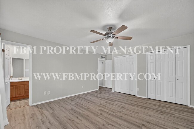 Building Photo - 407 Woodhurst Dr