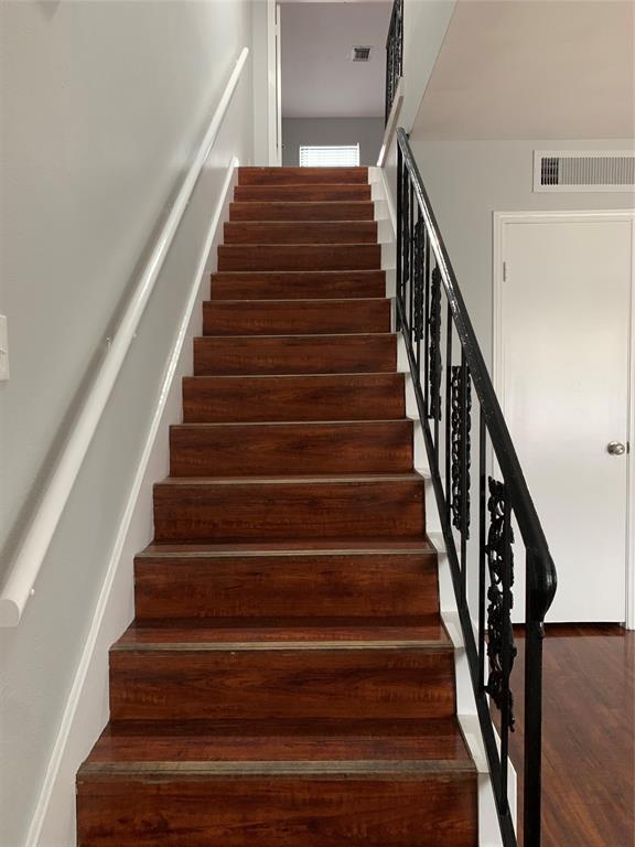 Building Photo - 1704 Jenkins Rd