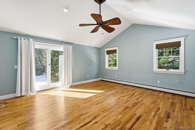 Building Photo - 19 Howell Pl