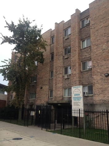 Building Photo - 1533 W Jarvis Ave