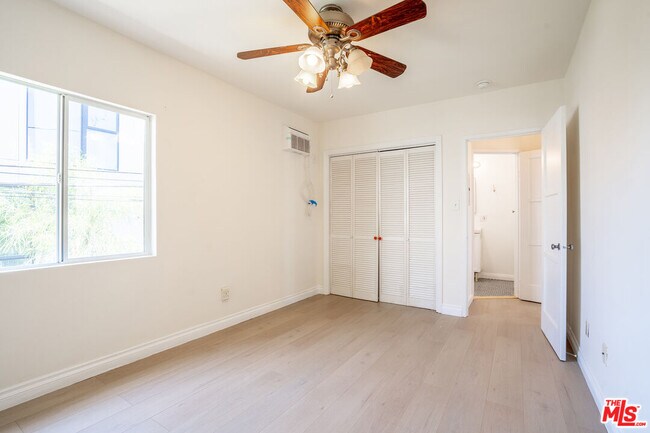 Building Photo - 1240 Lodi Pl