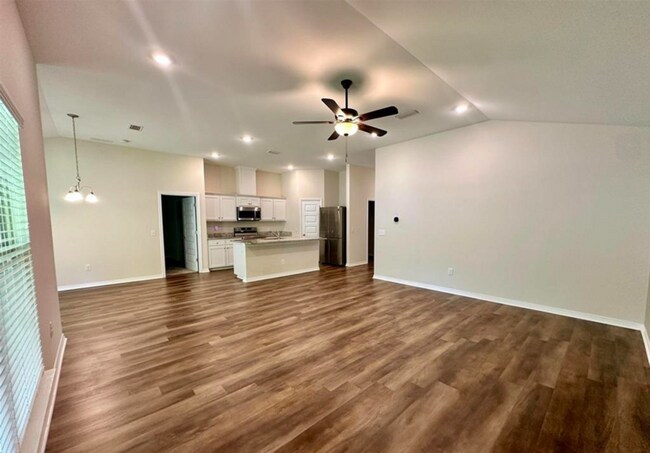 Building Photo - 7941 Huntington Creek Ln