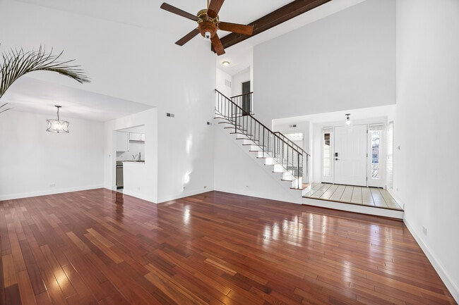 Building Photo - 120 White Birch Ln