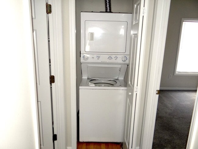 Building Photo - Annual Rental @ Cross Gate in Deerfield