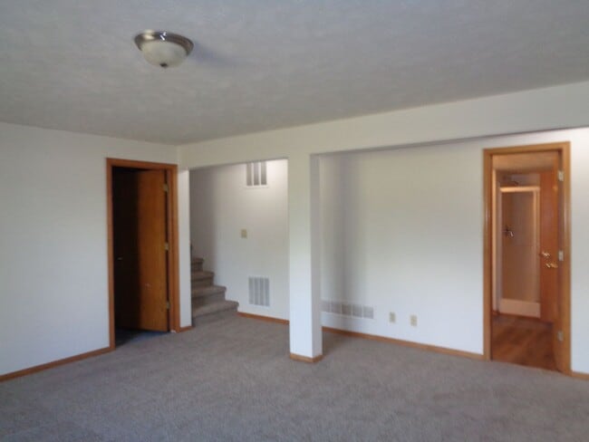 Building Photo - 1230 W Washington St