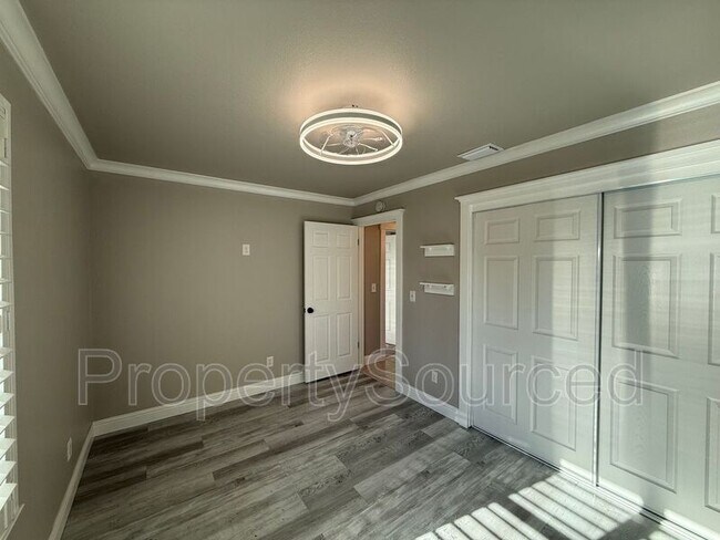 Building Photo - 1351 Aksland Dr