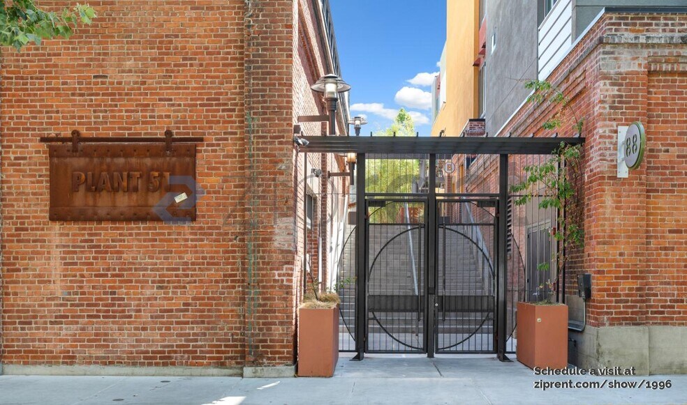 Building Photo - 88 Bush St